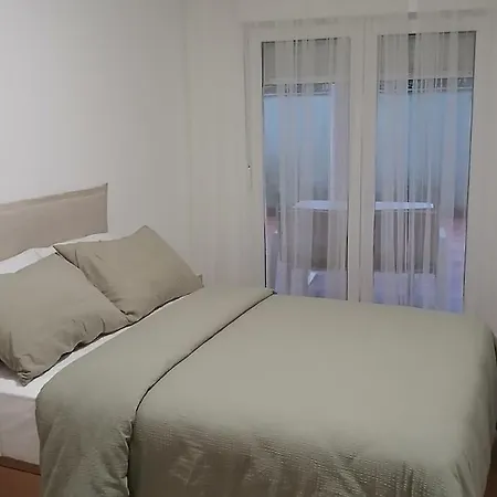 Floor En * Форкарей